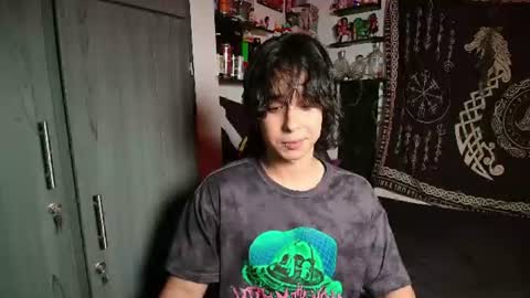 Snapshot of kariozzz chatting on 13, 7, 2026 call me kai 3 online show from 13, 7, 2026