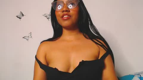 Snapshot of karla_boobs23 chatting on 22, 6, 2026 karla online show from 22, 6, 2026