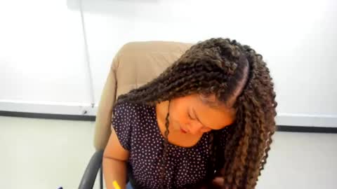 Snapshot of karla_cg chatting on 4, 3, 2025 karla_cg online show from 4, 3, 2025