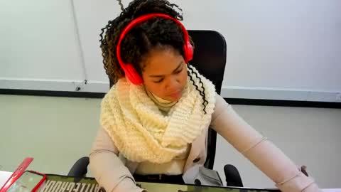 Snapshot of karla_cg chatting on 7, 3, 2025 karla_cg online show from 7, 3, 2025