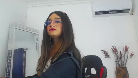 Snapshot of karla_dior chatting on 15, 2, 2025 DIOR  online show from 15, 2, 2025