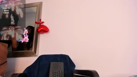 Snapshot of karla_dior chatting on 11, 10, 2025 DIOR  online show from 11, 10, 2025