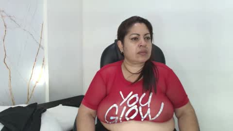 karla_hilton1 online show from 17, 1, 2026