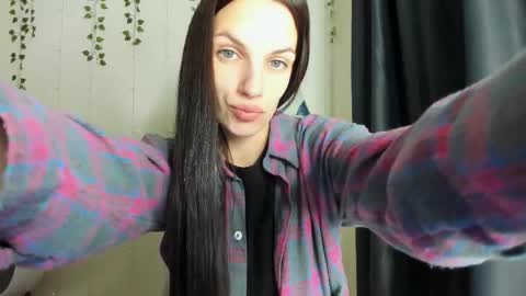 Snapshot of karla_lim chatting on 6, 10, 2025 karla_lim online show from 6, 10, 2025