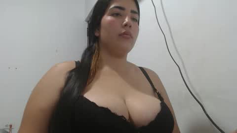 Snapshot of karla_lov3 chatting on 24, 9, 2025 karla_lov3 online show from 24, 9, 2025