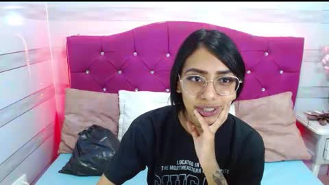 Snapshot of karla_slutskinny chatting on 27, 2, 2025 karla_slutskinny online show from 27, 2, 2025