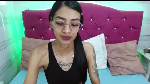 Snapshot of karla_slutskinny chatting on 28, 2, 2025 karla_slutskinny online show from 28, 2, 2025
