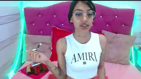 Snapshot of karla_slutskinny chatting on 9, 3, 2025 karla_slutskinny online show from 9, 3, 2025