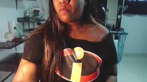 Snapshot of karlaluann chatting on 11, 10, 2025 karlaluann online show from 11, 10, 2025