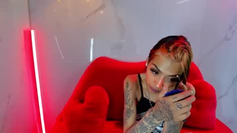 Snapshot of karlaslutskinny__ chatting on 22, 10, 2025 karlaslutskinny__ online show from 22, 10, 2025