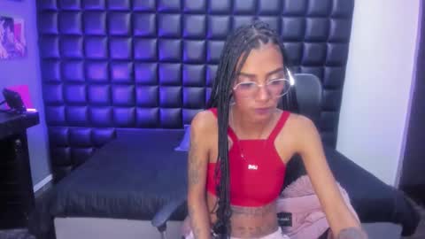 karlaslutskinny__ online show from 1, 5, 2026