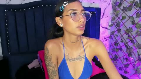 karlaslutskinny__ online show from 27, 5, 2026