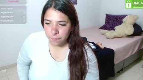 Snapshot of karlathompson chatting on 14, 10, 2025 Karla online show from 14, 10, 2025