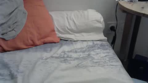 Snapshot of karledgar33 chatting on 14, 10, 2025 Karl online show from 14, 10, 2025