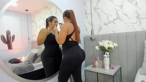 Snapshot of karlla_brown chatting on 28, 5, 2026 karlla_brown online show from 28, 5, 2026
