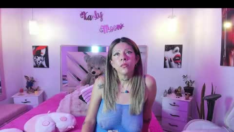Snapshot of karly_moonn chatting on 8, 5, 2026 Karly Moonns online show from 8, 5, 2026