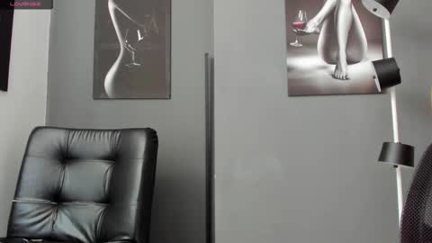   online show from 27, 9, 2025