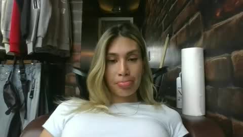 karol28g online show from 11, 2, 2026