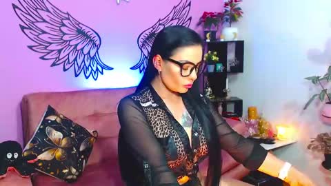 Karol Kenedy online show from 20, 1, 2025