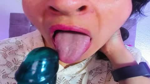 Snapshot of karol_rose12 chatting on 15, 11, 2025 Karol online show from 15, 11, 2025