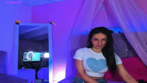 Snapshot of karol_rose12 chatting on 26, 11, 2025 Karol online show from 26, 11, 2025