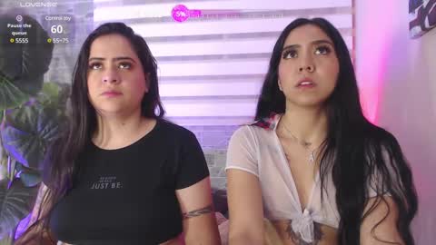 Snapshot of karolandmichel chatting on 10, 3, 2025 Karol and Michel online show from 10, 3, 2025