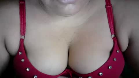 karolbb online show from 15, 12, 2024