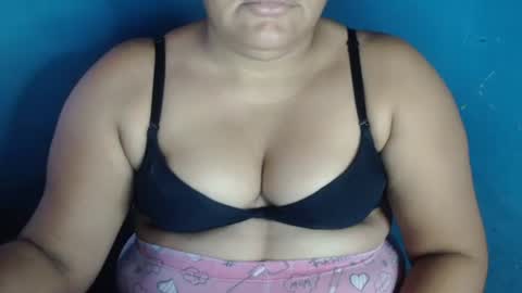 karolbb online show from 8, 1, 2025