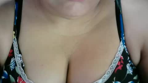 karolbb online show from 24, 2, 2025