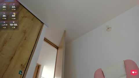 karolina_evans online show from 5, 10, 2025