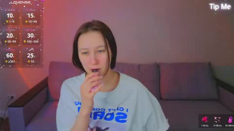 Karolina online show from 8, 5, 2026