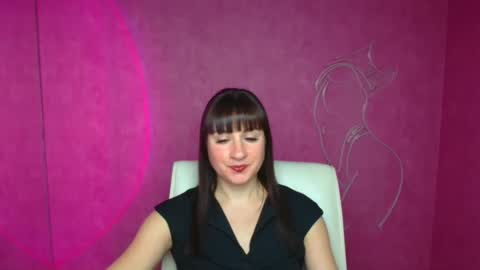 Snapshot of karolina_mia chatting on 22, 12, 2024 Caroline online show from 22, 12, 2024