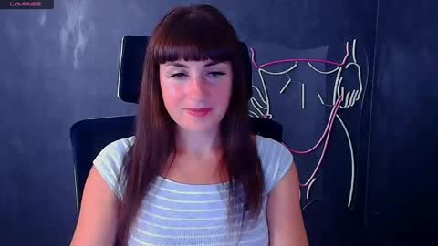 Snapshot of karolina_mia chatting on 10, 9, 2025 Caroline online show from 10, 9, 2025