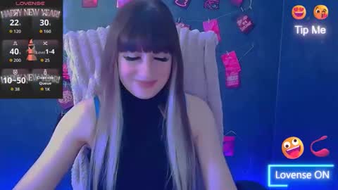 Snapshot of karolina_mia chatting on 3, 5, 2026 Caroline online show from 3, 5, 2026