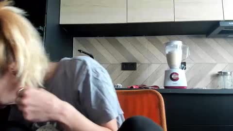 karoline121 online show from 4, 10, 2025