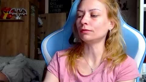 karoline121 online show from 11, 3, 2026