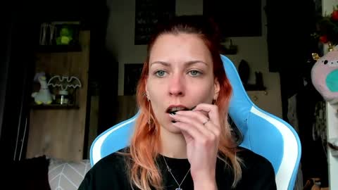 karoline121 online show from 29, 4, 2026