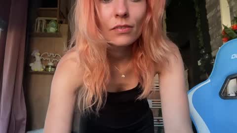 karoline121 online show from 6, 5, 2026
