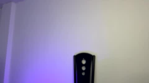 Karoline  online show from 12, 11, 2025