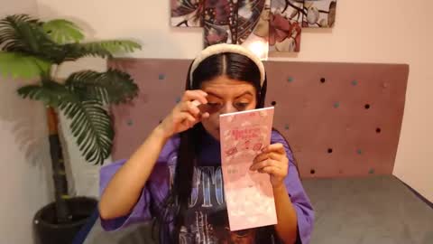 Isa online show from 4, 3, 2025