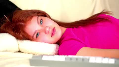 Snapshot of karolinerush chatting on 13, 11, 2025 lina online show from 13, 11, 2025