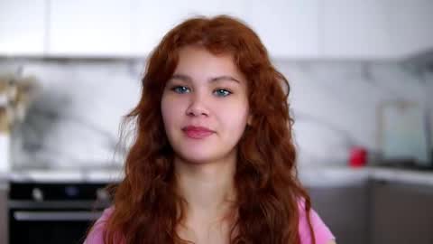 Snapshot of karolinerush chatting on 19, 11, 2025 lina online show from 19, 11, 2025