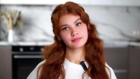 Snapshot of karolinerush chatting on 3, 12, 2025 lina online show from 3, 12, 2025