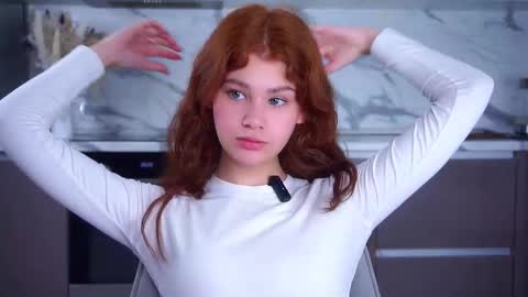 Snapshot of karolinerush chatting on 6, 1, 2026 lina online show from 6, 1, 2026