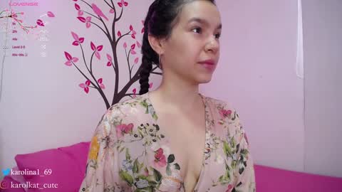 Karolina 3 online show from 2, 12, 2024