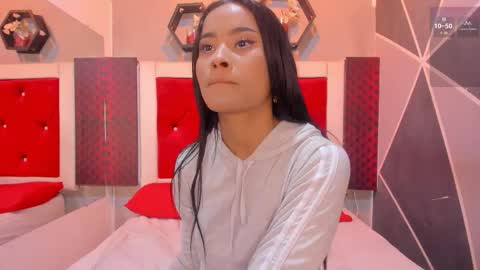 Snapshot of karoll014 chatting on 16, 1, 2026 Karol online show from 16, 1, 2026