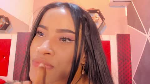 Snapshot of karoll014 chatting on 19, 1, 2026 Karol online show from 19, 1, 2026