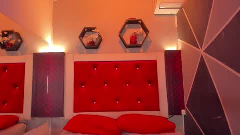 Snapshot of karoll014 chatting on 23, 3, 2026 Karol online show from 23, 3, 2026