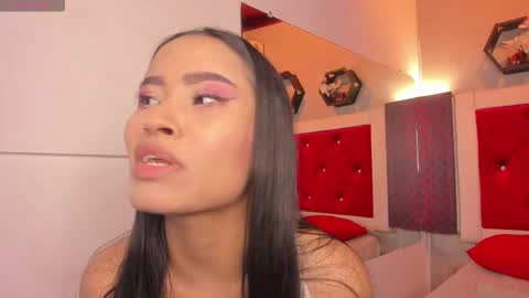 Snapshot of karoll014 chatting on 25, 3, 2026 Karol online show from 25, 3, 2026