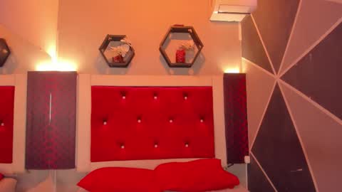 Snapshot of karoll014 chatting on 28, 3, 2026 Karol online show from 28, 3, 2026